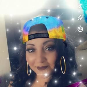 Meet your Posher, Angela